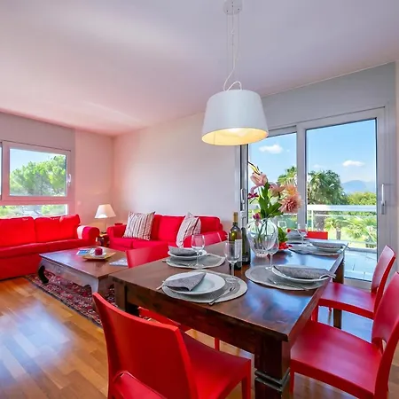 La Maison Du Bonheur With Shared Pool & Sauna - Happy * Lugano