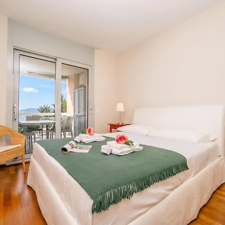 Appartamento La Maison Du Bonheur With Shared Pool & Sauna - Happy *