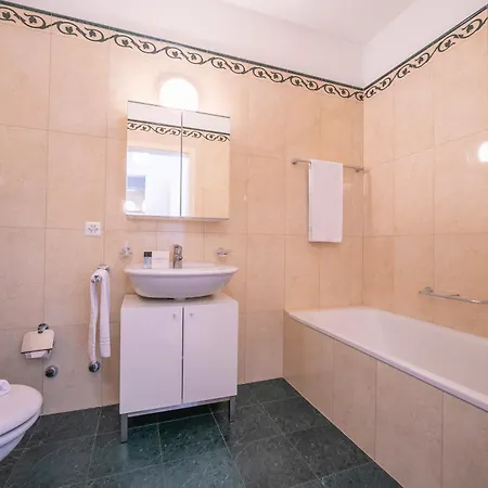 Appartamento La Maison Du Bonheur With Shared Pool & Sauna - Happy