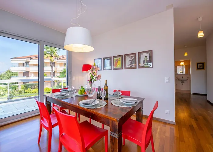 La Maison Du Bonheur - Happy *